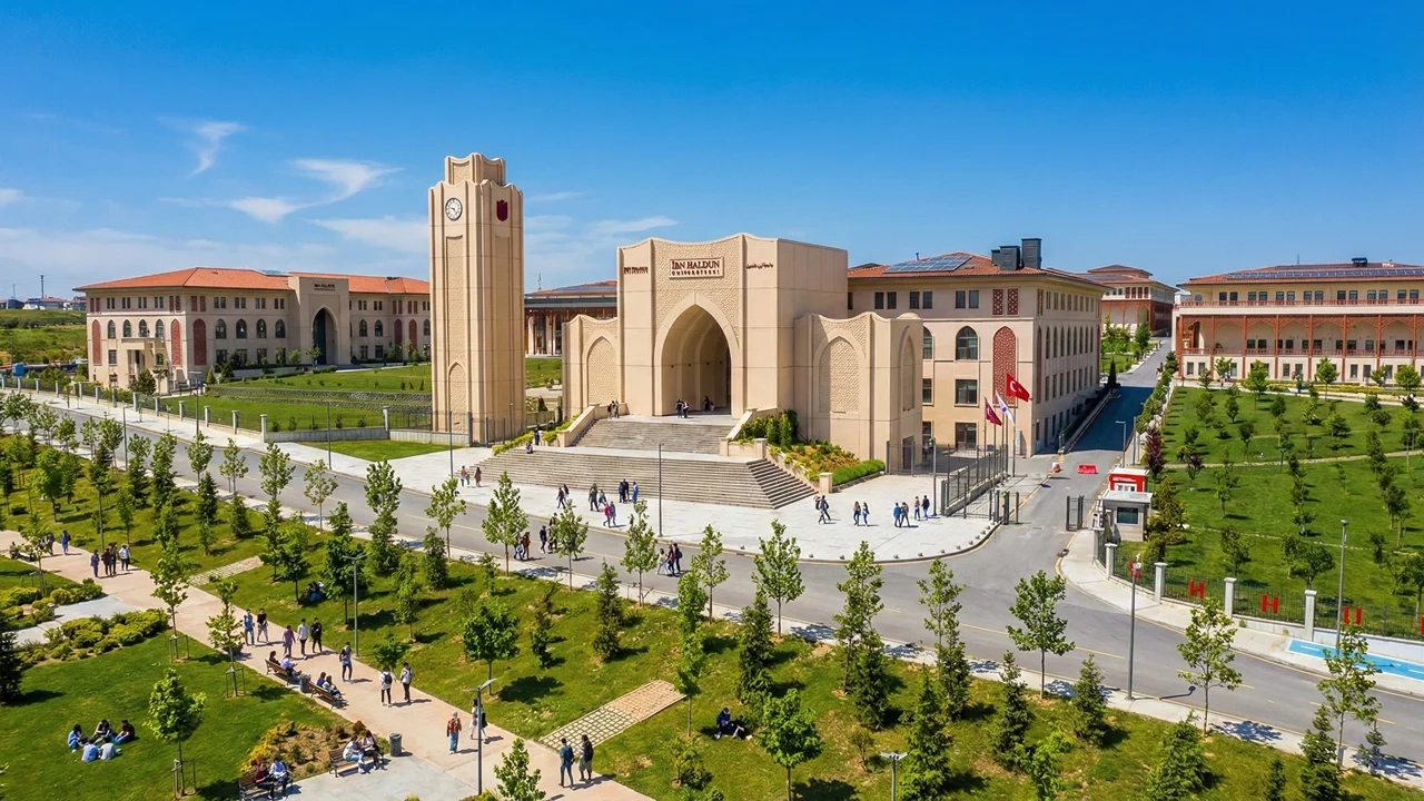 فرصة 2026: خصومات تصل إلى 65% في جامعة ابن خلدون (الجامعة الوحيدة في باشاك شهير)